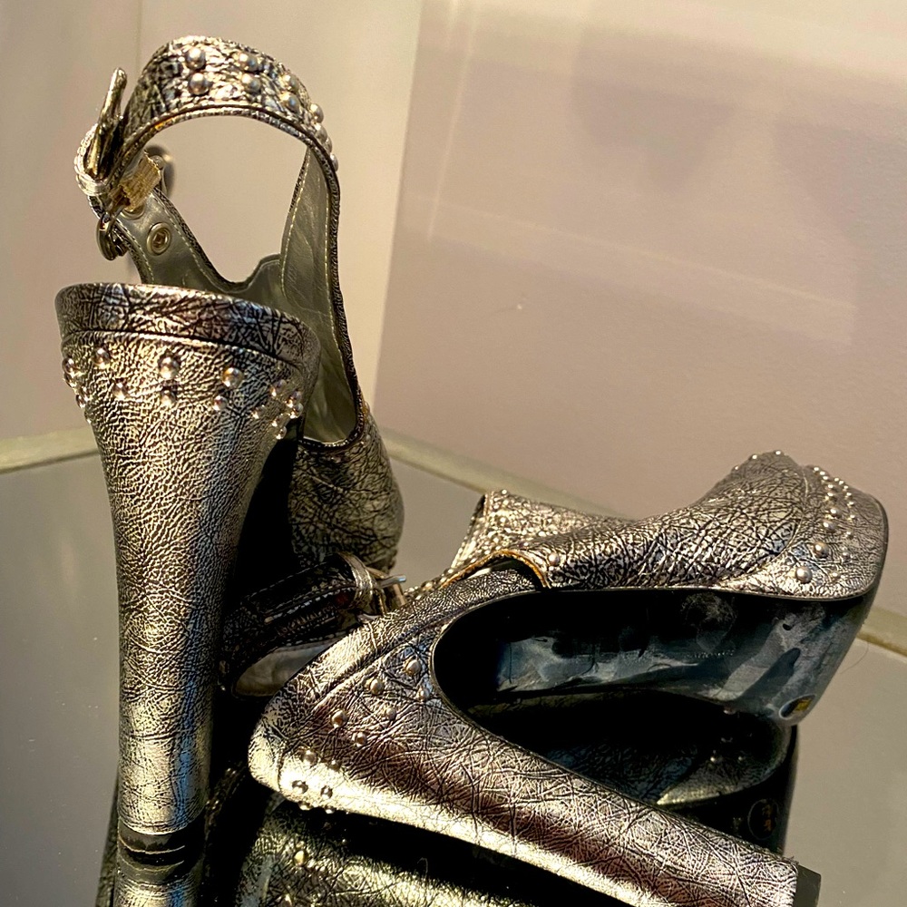 BCBG One of a kind metallic pewter high-heeled pumps